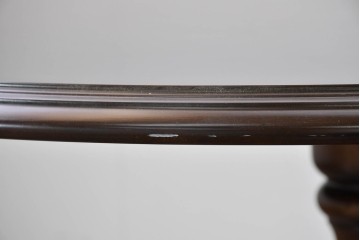 中古　美品　カリモク家具(karimoku)　COLONIAL(コロニアル)シリーズ　挽き物脚の丸型ダイニングテーブル　(R-086408)