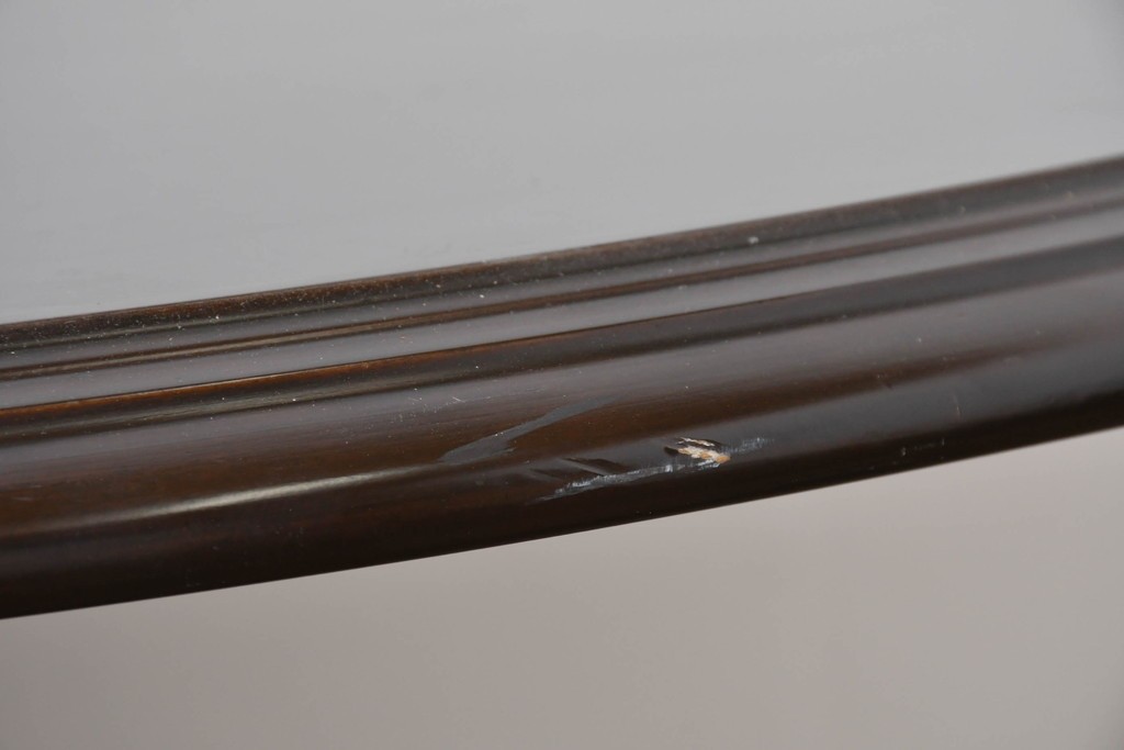 中古　美品　カリモク家具(karimoku)　COLONIAL(コロニアル)シリーズ　挽き物脚の丸型ダイニングテーブル　(R-086408)