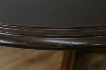中古　美品　カリモク家具(karimoku)　COLONIAL(コロニアル)シリーズ　挽き物脚の丸型ダイニングテーブル　(R-086408)