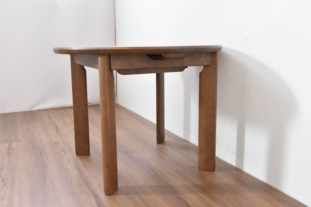 中古　希少な廃番品　maruni(マルニ木工)　オールドマルニ　角の取れたフォルムが魅力のエクステンションラウンドテーブル　(R-086409)