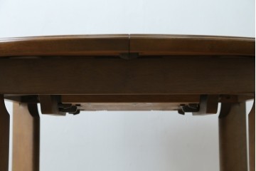 中古　希少な廃番品　maruni(マルニ木工)　オールドマルニ　角の取れたフォルムが魅力のエクステンションラウンドテーブル　(R-086409)