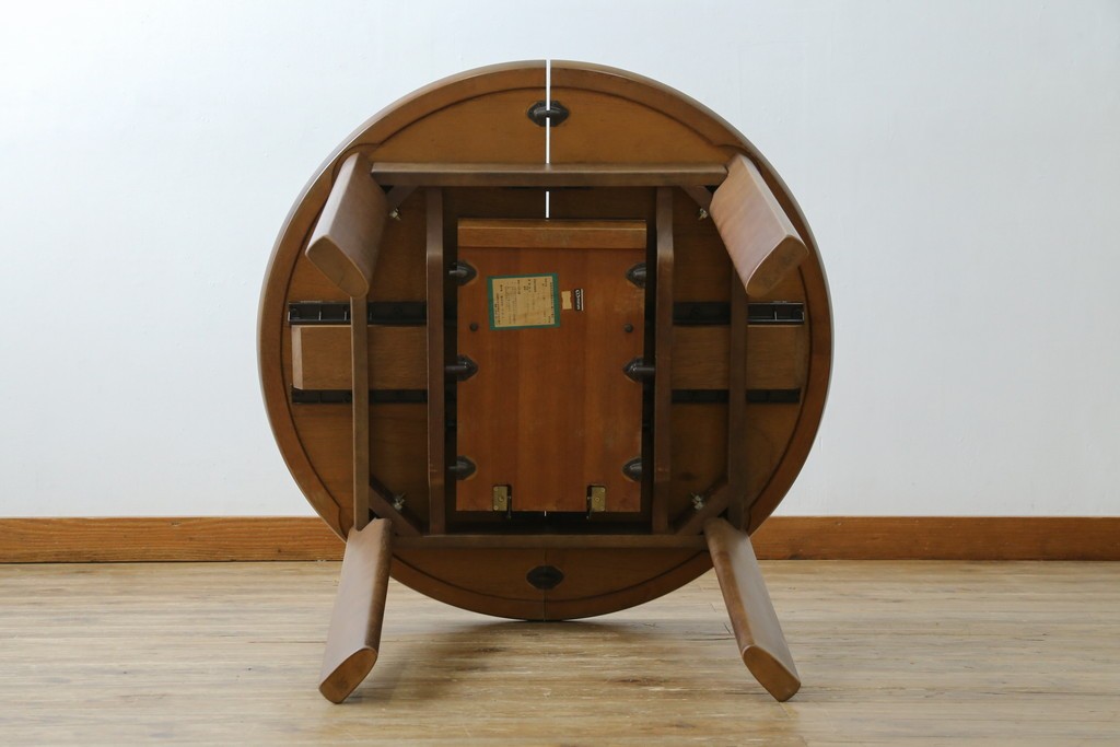 中古　希少な廃番品　maruni(マルニ木工)　オールドマルニ　角の取れたフォルムが魅力のエクステンションラウンドテーブル　(R-086409)