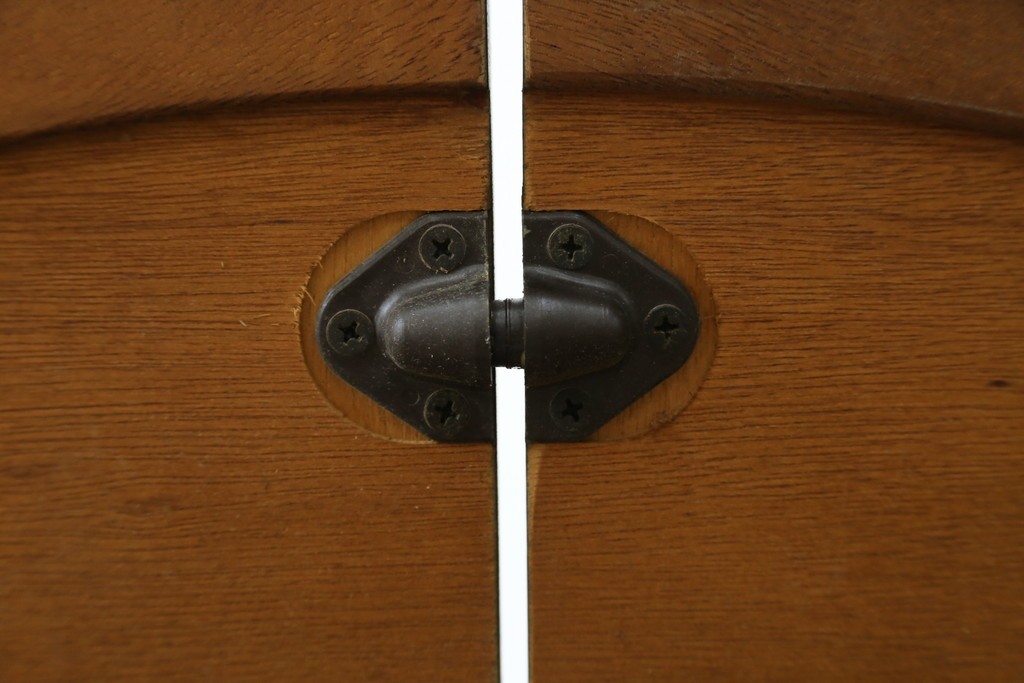 中古　希少な廃番品　maruni(マルニ木工)　オールドマルニ　角の取れたフォルムが魅力のエクステンションラウンドテーブル　(R-086409)