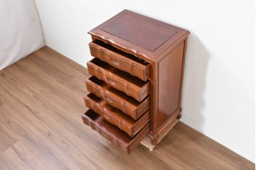 和製ヴィンテージ　花梨(カリン)材　艶やかな表面仕上げの猫脚チェスト　(R-086410)