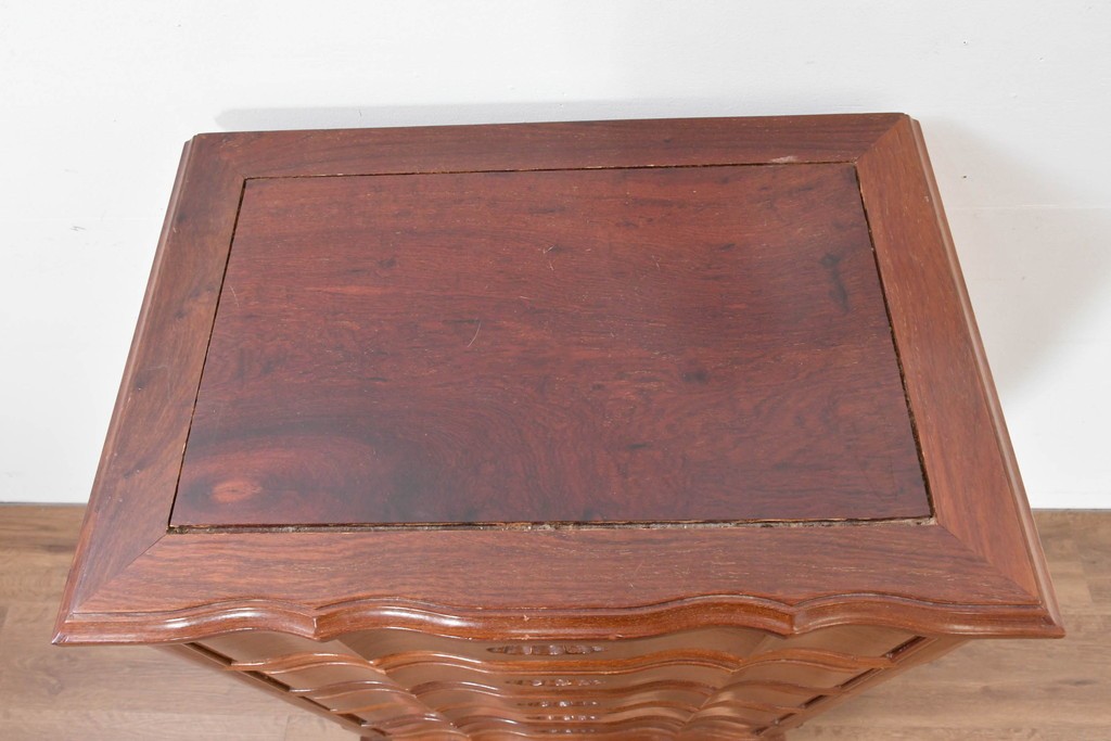 和製ヴィンテージ　花梨(カリン)材　艶やかな表面仕上げの猫脚チェスト　(R-086410)