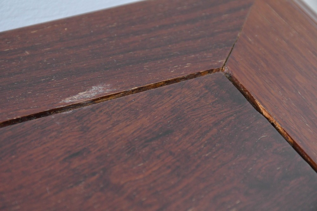 和製ヴィンテージ　花梨(カリン)材　艶やかな表面仕上げの猫脚チェスト　(R-086410)