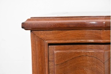 和製ヴィンテージ　花梨(カリン)材　艶やかな表面仕上げの猫脚チェスト　(R-086410)