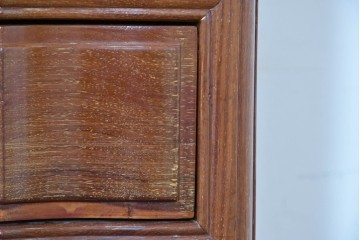 和製ヴィンテージ　花梨(カリン)材　艶やかな表面仕上げの猫脚チェスト　(R-086410)