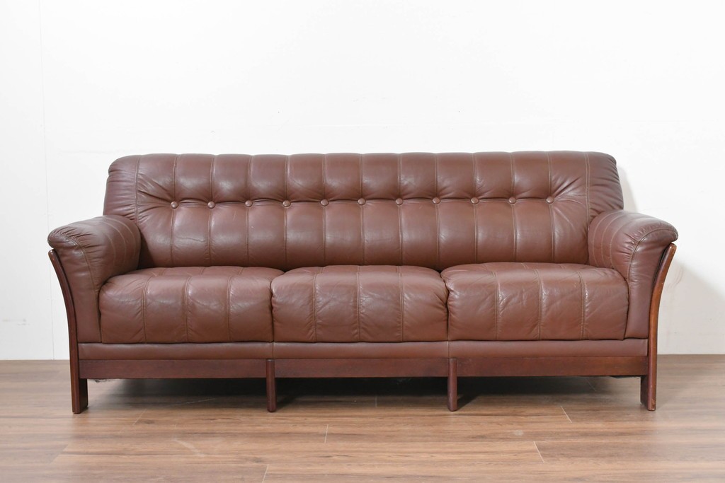 和製ヴィンテージ　maruni(マルニ木工)　オールドマルニ　ボタン留めキルティングが上品な本革ソファ　(R-086411)