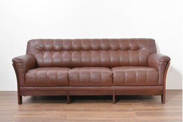和製ヴィンテージ　maruni(マルニ木工)　オールドマルニ　ボタン留めキルティングが上品な本革ソファ　(R-086411)