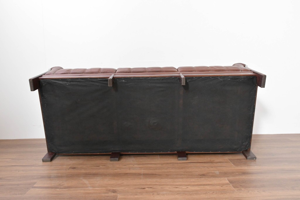 和製ヴィンテージ　maruni(マルニ木工)　オールドマルニ　ボタン留めキルティングが上品な本革ソファ　(R-086411)