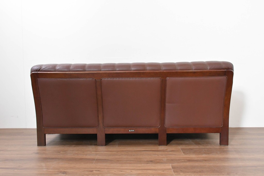 和製ヴィンテージ　maruni(マルニ木工)　オールドマルニ　ボタン留めキルティングが上品な本革ソファ　(R-086411)