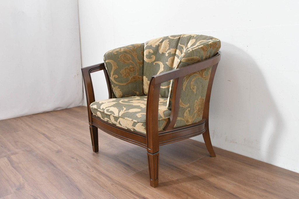 中古　maruni(マルニ木工)　地中海ロイヤルシリーズ(ROYAL)　シャルル　上品なジャガード織りのラウンジチェア　定価約30万円　(R-086412)