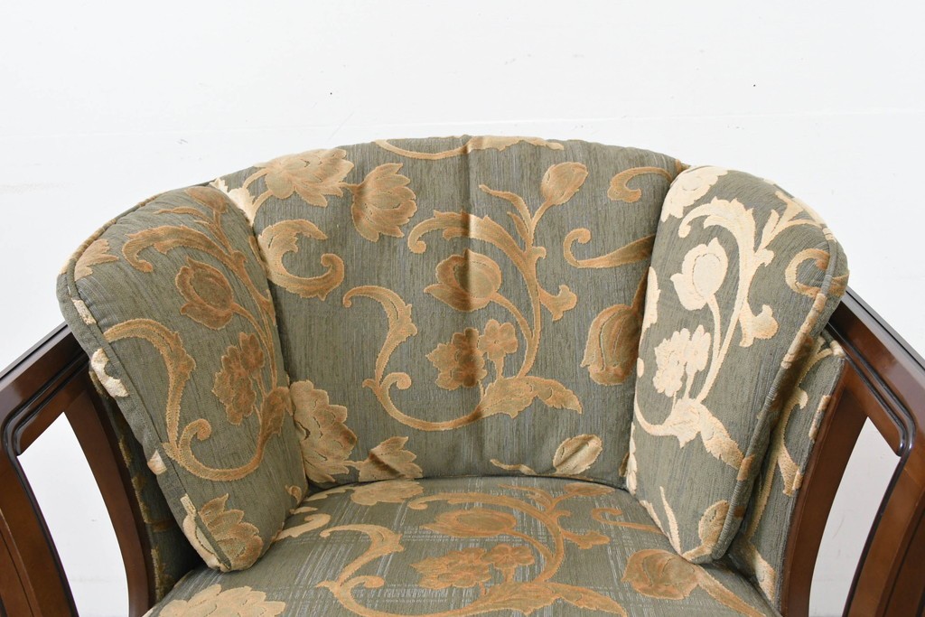 中古　maruni(マルニ木工)　地中海ロイヤルシリーズ(ROYAL)　シャルル　上品なジャガード織りのラウンジチェア　定価約30万円　(R-086412)