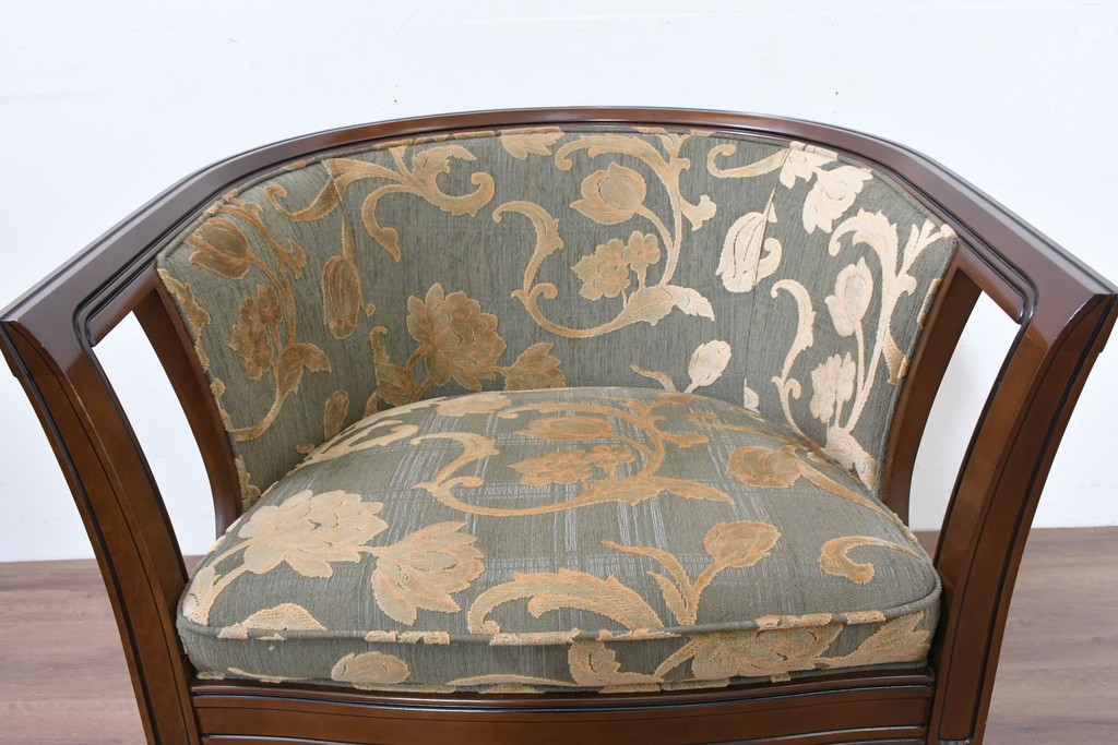 中古　maruni(マルニ木工)　地中海ロイヤルシリーズ(ROYAL)　シャルル　上品なジャガード織りのラウンジチェア　定価約30万円　(R-086412)