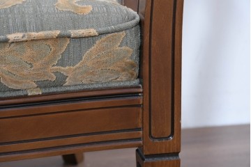 中古　maruni(マルニ木工)　地中海ロイヤルシリーズ(ROYAL)　シャルル　上品なジャガード織りのラウンジチェア　定価約30万円　(R-086412)