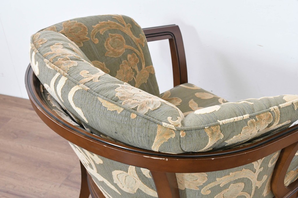 中古　maruni(マルニ木工)　地中海ロイヤルシリーズ(ROYAL)　シャルル　上品なジャガード織りのラウンジチェア　定価約30万円　(R-086412)