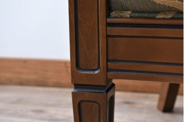 中古　maruni(マルニ木工)　地中海ロイヤルシリーズ(ROYAL)　シャルル　上品なジャガード織りのラウンジチェア　定価約30万円　(R-086412)