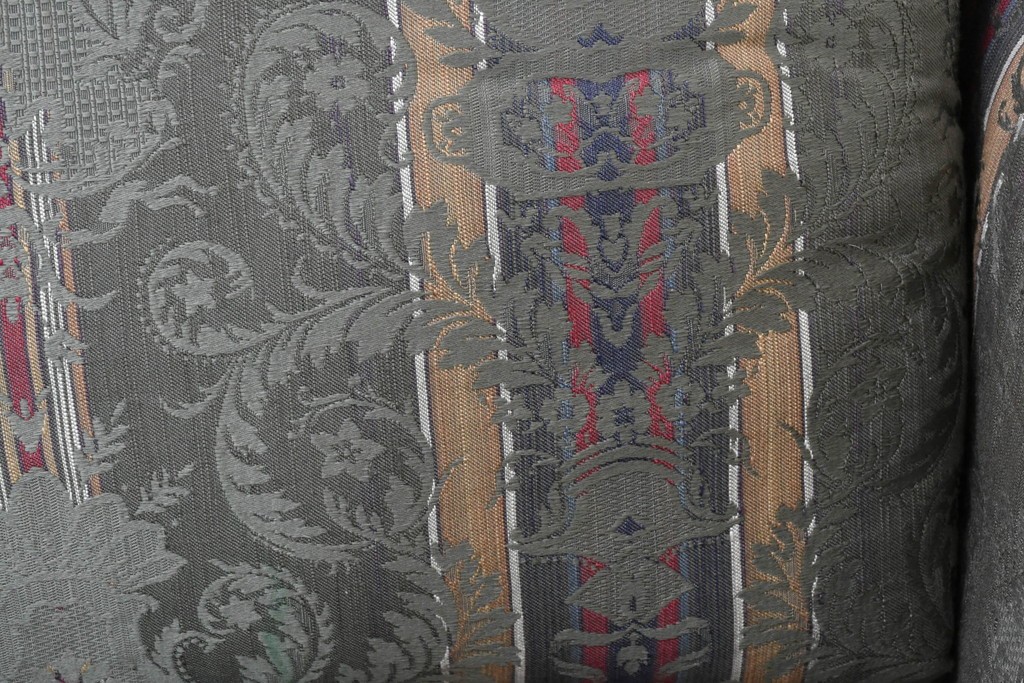 中古　maruni(マルニ木工)　地中海ロイヤルシリーズ(ROYAL)　ロベール　クラシカルなジャガード織りの1人掛けアームソファ2脚セット　現行定価(2脚合計)約62万円　(R-086413)