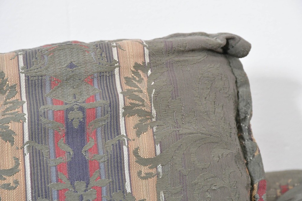 中古　maruni(マルニ木工)　地中海ロイヤルシリーズ(ROYAL)　ロベール　クラシカルなジャガード織りの1人掛けアームソファ2脚セット　現行定価(2脚合計)約62万円　(R-086413)