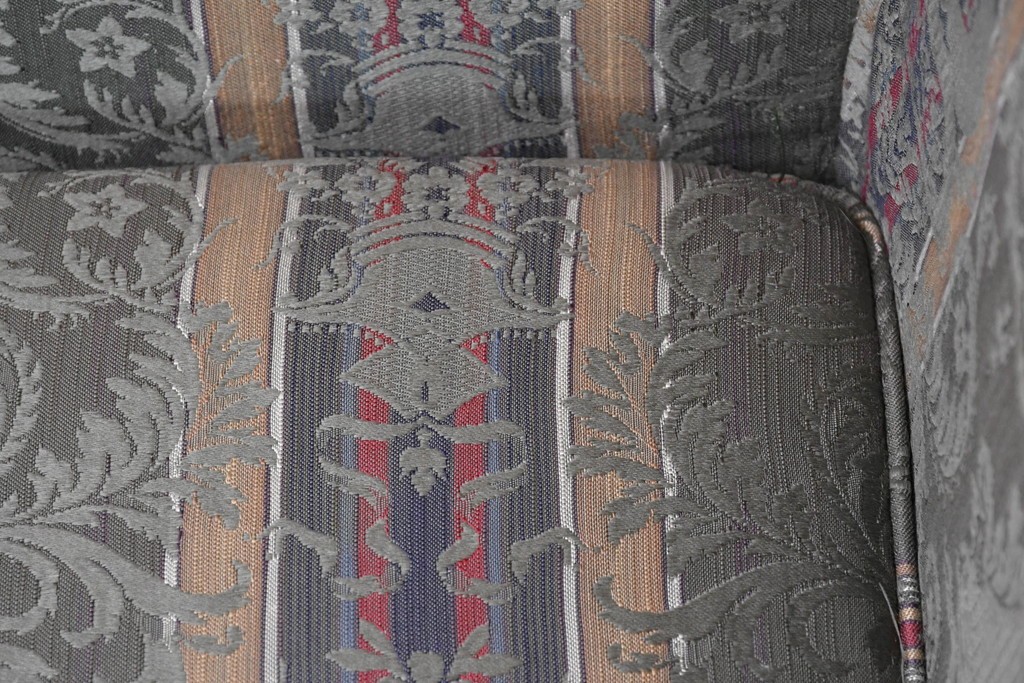 中古　maruni(マルニ木工)　地中海ロイヤルシリーズ(ROYAL)　ロベール　クラシカルなジャガード織りの1人掛けアームソファ2脚セット　現行定価(2脚合計)約62万円　(R-086413)