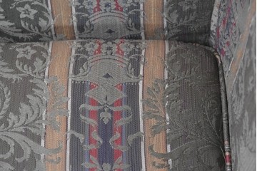 中古　maruni(マルニ木工)　地中海ロイヤルシリーズ(ROYAL)　ロベール　クラシカルなジャガード織りの1人掛けアームソファ2脚セット　現行定価(2脚合計)約62万円　(R-086413)