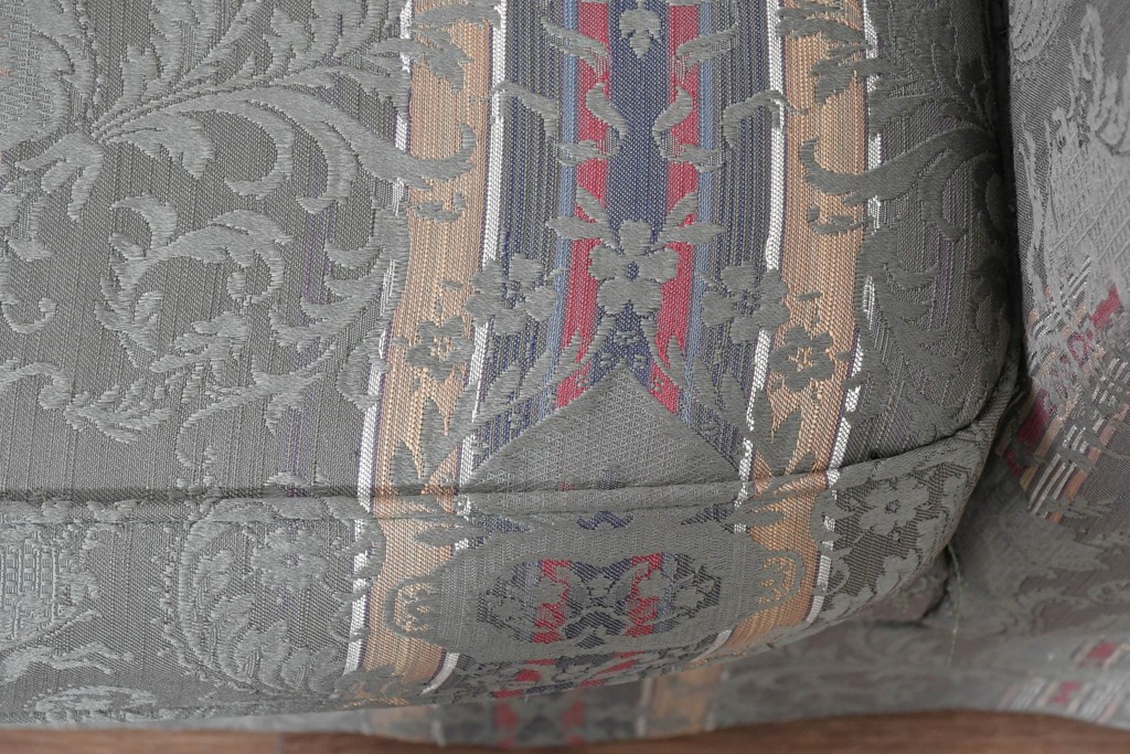 中古　maruni(マルニ木工)　地中海ロイヤルシリーズ(ROYAL)　ロベール　クラシカルなジャガード織りの1人掛けアームソファ2脚セット　現行定価(2脚合計)約62万円　(R-086413)