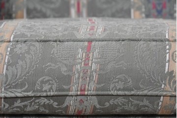 中古　maruni(マルニ木工)　地中海ロイヤルシリーズ(ROYAL)　ロベール　クラシカルなジャガード織りの1人掛けアームソファ2脚セット　現行定価(2脚合計)約62万円　(R-086413)