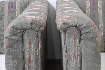 中古　maruni(マルニ木工)　地中海ロイヤルシリーズ(ROYAL)　ロベール　クラシカルなジャガード織りの1人掛けアームソファ2脚セット　現行定価(2脚合計)約62万円　(R-086413)