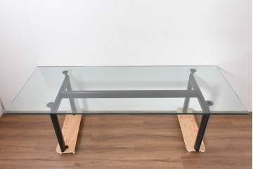 中古　美品　Cassina(カッシーナ)　LC6　スタイリッシュなガラストップのダイニングテーブル　定価約110万円　(R-086414)