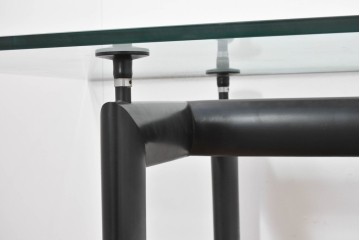 中古　美品　Cassina(カッシーナ)　LC6　スタイリッシュなガラストップのダイニングテーブル　定価約110万円　(R-086414)