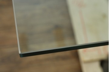 中古　美品　Cassina(カッシーナ)　LC6　スタイリッシュなガラストップのダイニングテーブル　定価約110万円　(R-086414)