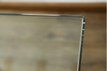 中古　美品　Cassina(カッシーナ)　LC6　スタイリッシュなガラストップのダイニングテーブル　定価約110万円　(R-086414)