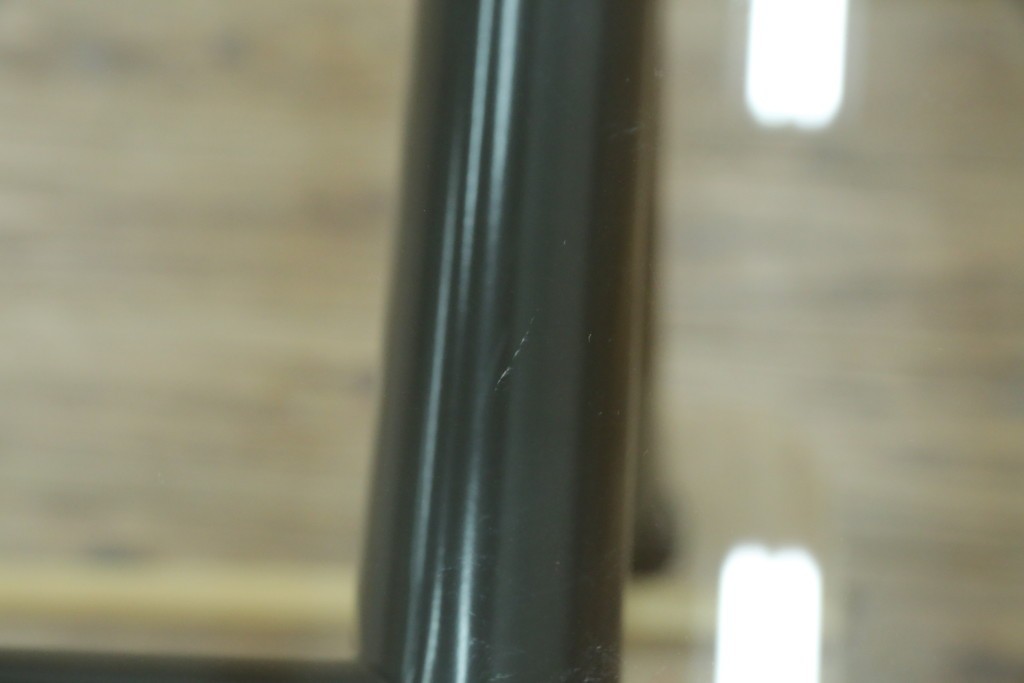 中古　美品　Cassina(カッシーナ)　LC6　スタイリッシュなガラストップのダイニングテーブル　定価約110万円　(R-086414)