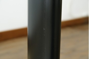 中古　美品　Cassina(カッシーナ)　LC6　スタイリッシュなガラストップのダイニングテーブル　定価約110万円　(R-086414)