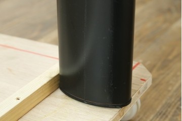 中古　美品　Cassina(カッシーナ)　LC6　スタイリッシュなガラストップのダイニングテーブル　定価約110万円　(R-086414)