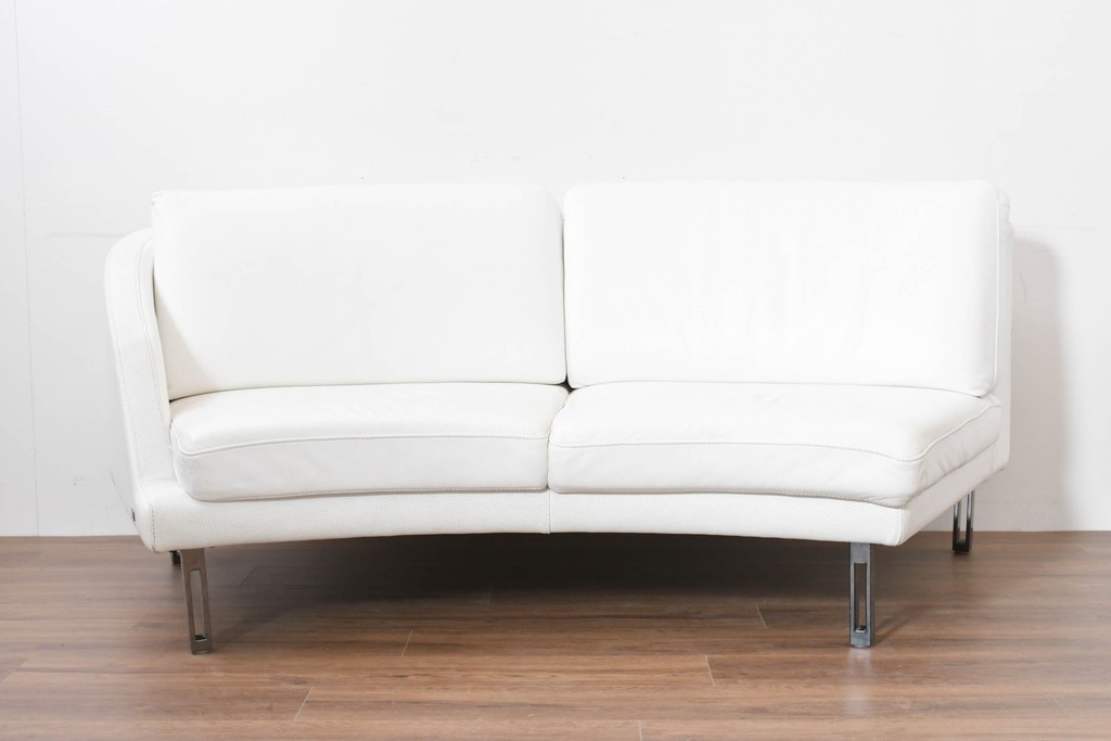 中古　KELVIN GIORMANI(ケルビン・ジョルマーニ)　本革　流れるような曲線が美しいカーブソファ　定価約38万円　(R-086415)