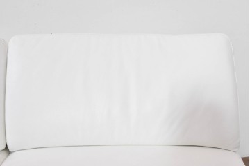 中古　KELVIN GIORMANI(ケルビン・ジョルマーニ)　本革　流れるような曲線が美しいカーブソファ　定価約38万円　(R-086415)