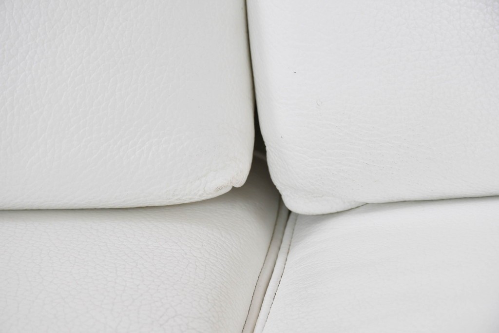 中古　KELVIN GIORMANI(ケルビン・ジョルマーニ)　本革　流れるような曲線が美しいカーブソファ　定価約38万円　(R-086415)