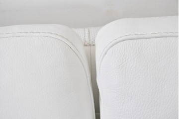 中古　KELVIN GIORMANI(ケルビン・ジョルマーニ)　本革　流れるような曲線が美しいカーブソファ　定価約38万円　(R-086415)