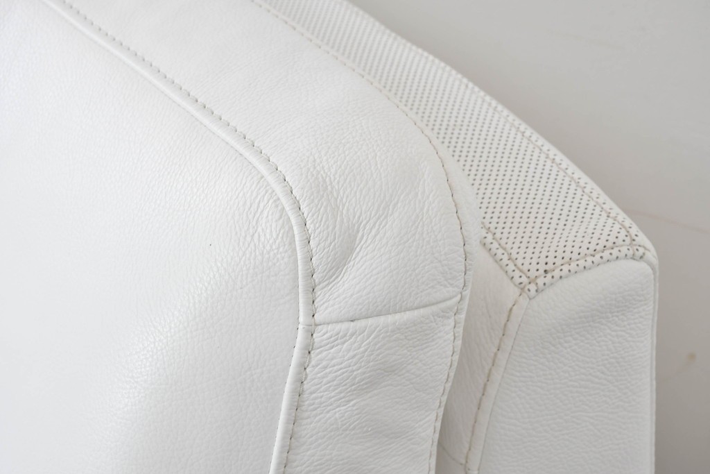 中古　KELVIN GIORMANI(ケルビン・ジョルマーニ)　本革　流れるような曲線が美しいカーブソファ　定価約38万円　(R-086415)