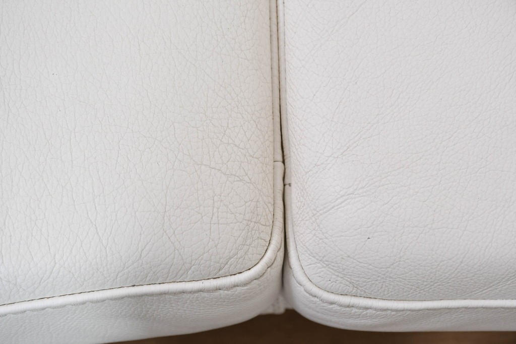 中古　KELVIN GIORMANI(ケルビン・ジョルマーニ)　本革　流れるような曲線が美しいカーブソファ　定価約38万円　(R-086415)