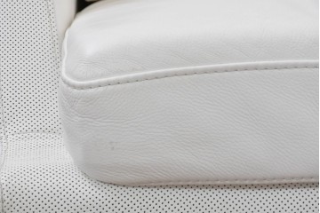 中古　KELVIN GIORMANI(ケルビン・ジョルマーニ)　本革　流れるような曲線が美しいカーブソファ　定価約38万円　(R-086415)