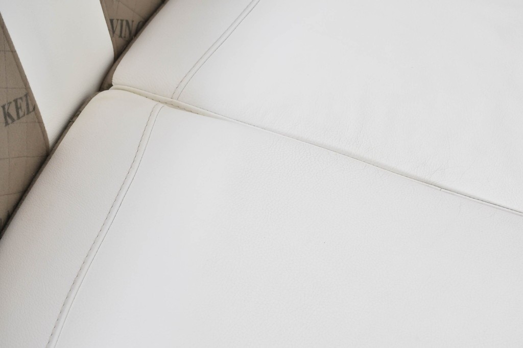 中古　KELVIN GIORMANI(ケルビン・ジョルマーニ)　本革　流れるような曲線が美しいカーブソファ　定価約38万円　(R-086415)