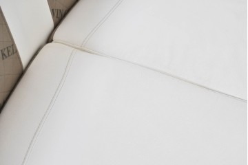 中古　KELVIN GIORMANI(ケルビン・ジョルマーニ)　本革　流れるような曲線が美しいカーブソファ　定価約38万円　(R-086415)