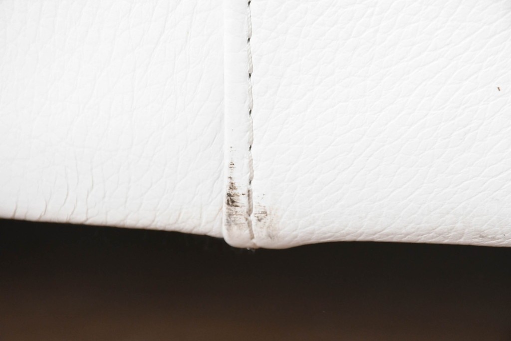 中古　KELVIN GIORMANI(ケルビン・ジョルマーニ)　本革　流れるような曲線が美しいカーブソファ　定価約38万円　(R-086415)