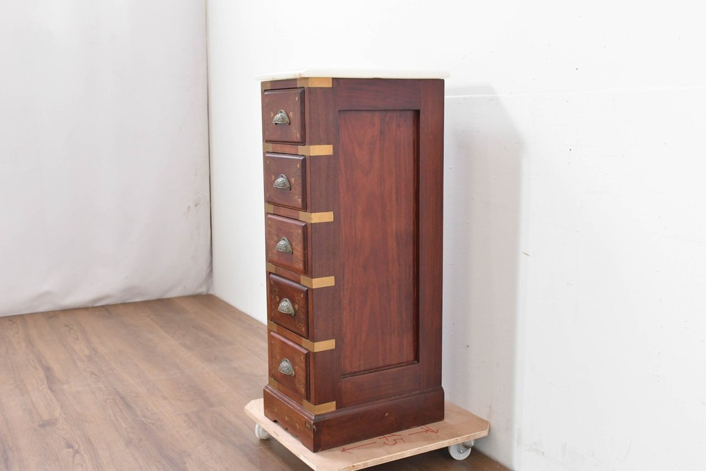 和製ヴィンテージ　希少な廃番品　吉川商事(D&A YOSHIKAWA)　天板大理石　可愛らしい象嵌入りのサイドチェスト　(R-086416)