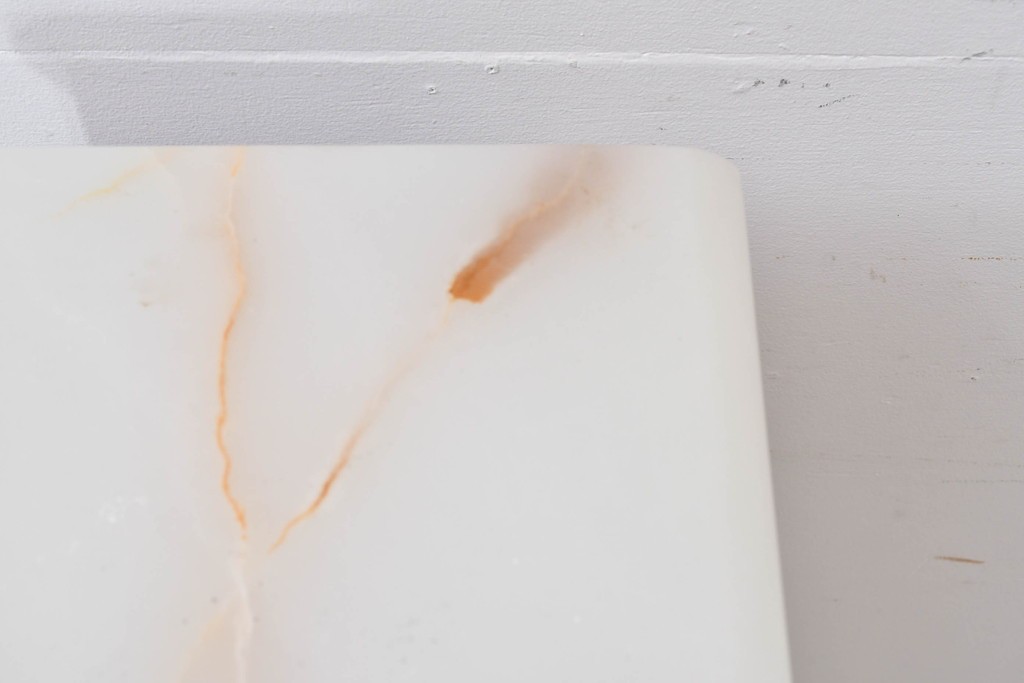 和製ヴィンテージ　希少な廃番品　吉川商事(D&A YOSHIKAWA)　天板大理石　可愛らしい象嵌入りのサイドチェスト　(R-086416)