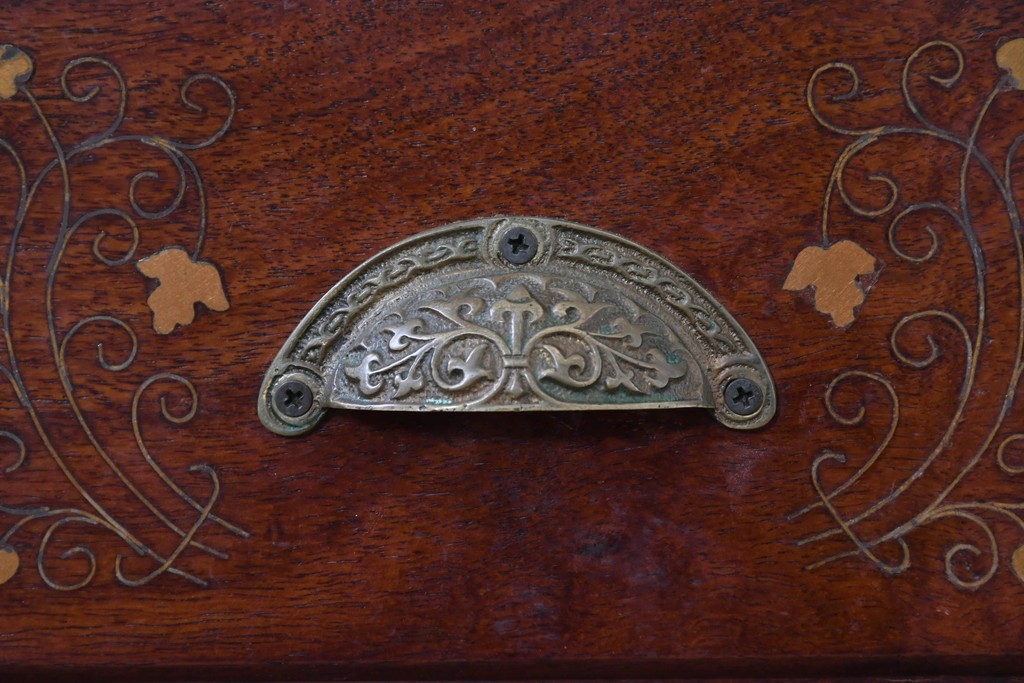 和製ヴィンテージ　希少な廃番品　吉川商事(D&A YOSHIKAWA)　天板大理石　可愛らしい象嵌入りのサイドチェスト　(R-086416)