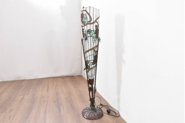 中古　立体的な葡萄モチーフが目を引くステンドグラスのフロアスタンド　(R-086418)